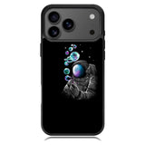 astronaut bubble Z8079 iPhone 17 Pro Case