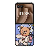Bear astronot Motorola Moto RAZR Plus 2025 Case FE0067