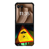 Alien Warning Motorola Moto RAZR Plus 2025 Case FE0024